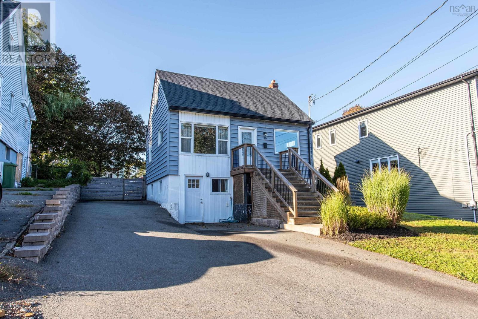 15 Central Avenue, Halifax, Nova Scotia  B3N 2H2 - Photo 3 - 202624274