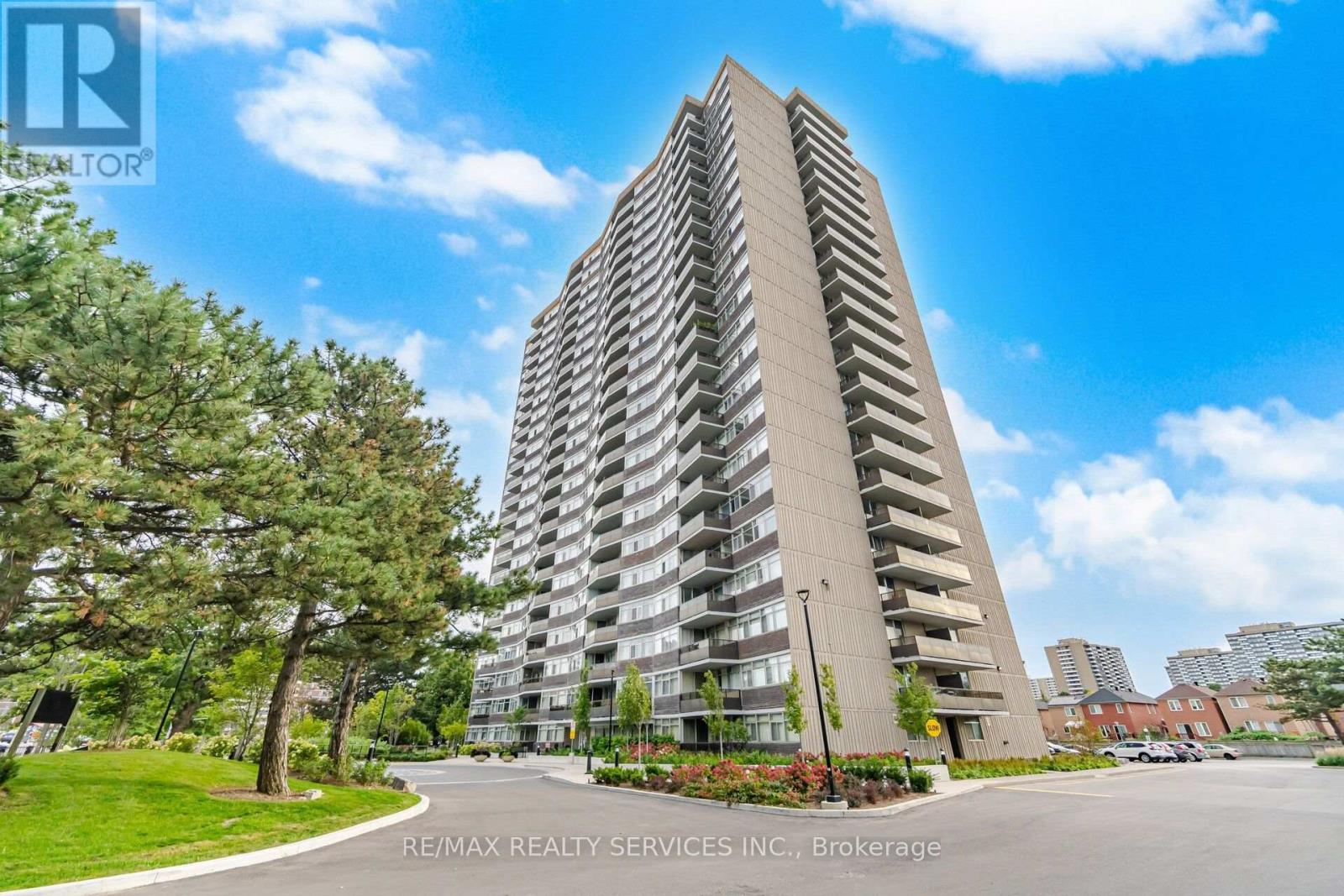 #602 - 3151 Bridletowne Circle, Toronto, Ontario  M1W 2T1 - Photo 1 - E13824696