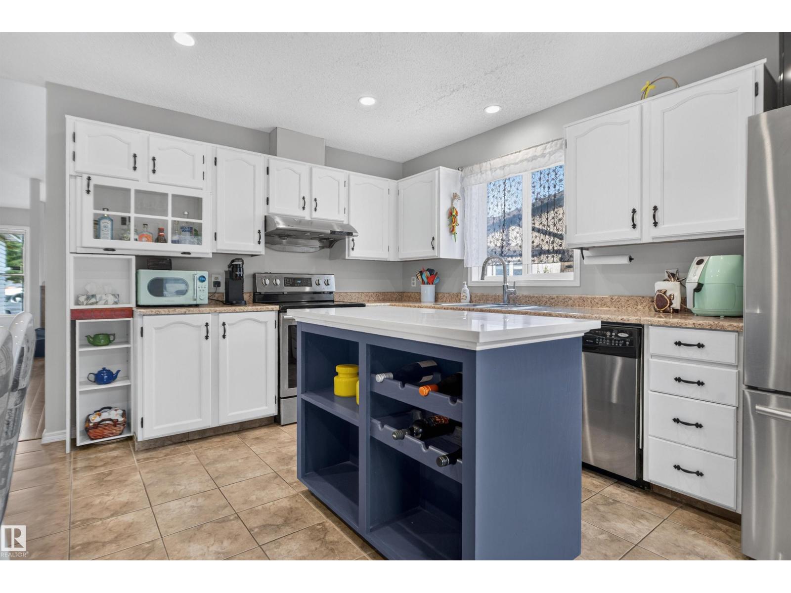 1519 104 ST NW