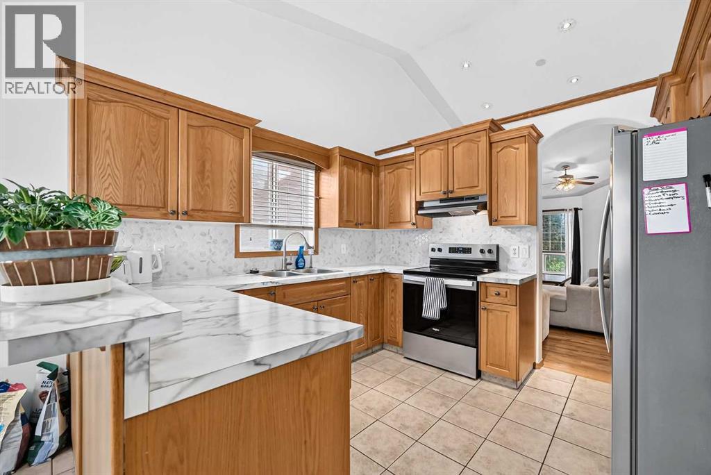 184 Douglas Ridge Green SE, Calgary, Alberta  T2Z 2T4 - Photo 11 - A2345701