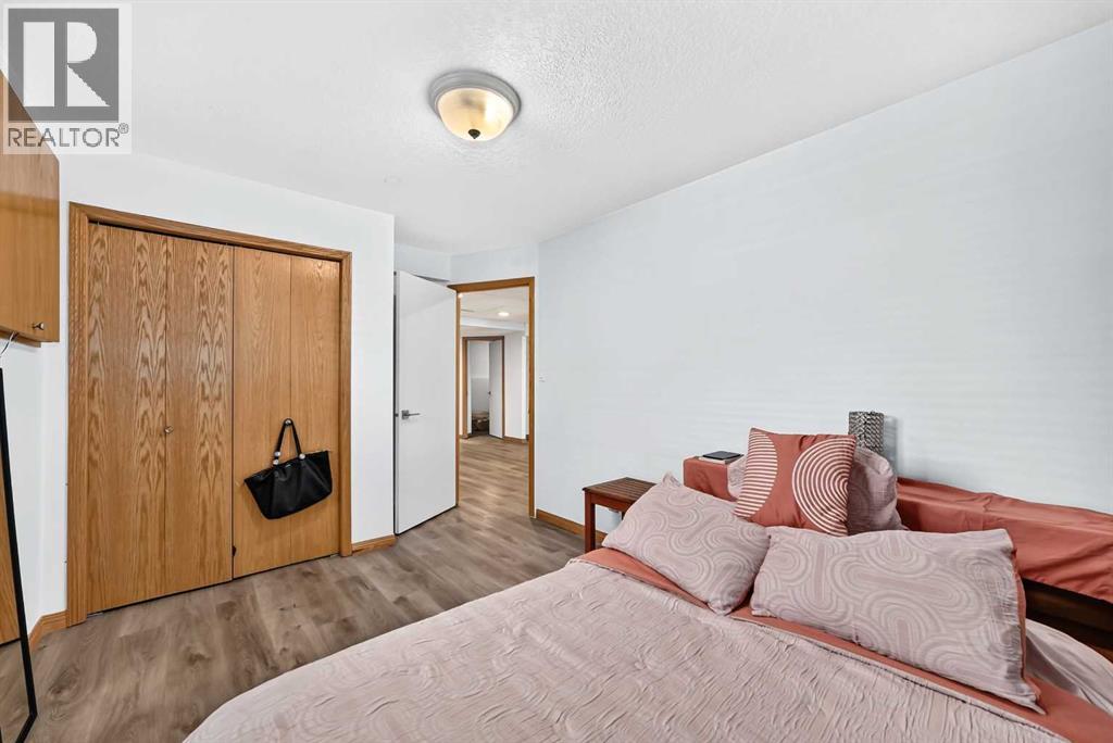 184 Douglas Ridge Green SE, Calgary, Alberta  T2Z 2T4 - Photo 37 - A2345701