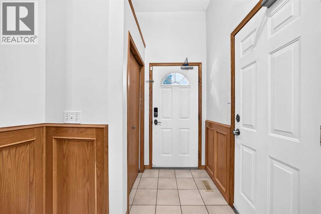 184 Douglas Ridge Green SE, Calgary, Alberta  T2Z 2T4 - Photo 5 - A2345701