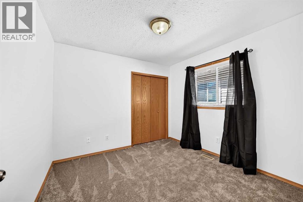 184 Douglas Ridge Green SE, Calgary, Alberta  T2Z 2T4 - Photo 28 - A2345701