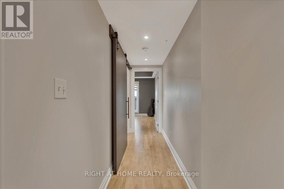 302 - 20 Koda Street, Barrie, Ontario  L9J 0J7 - Photo 25 - S13824744