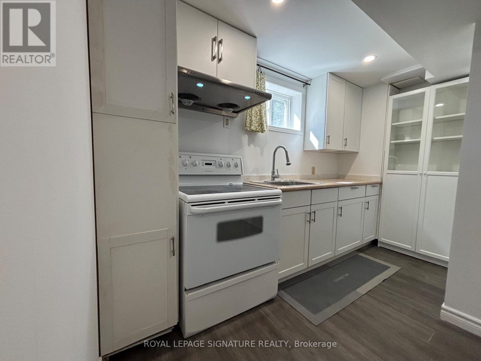 Lower - 145 Sloane Avenue, Toronto, Ontario M4A 2B8 - Photo 6 - C13804440