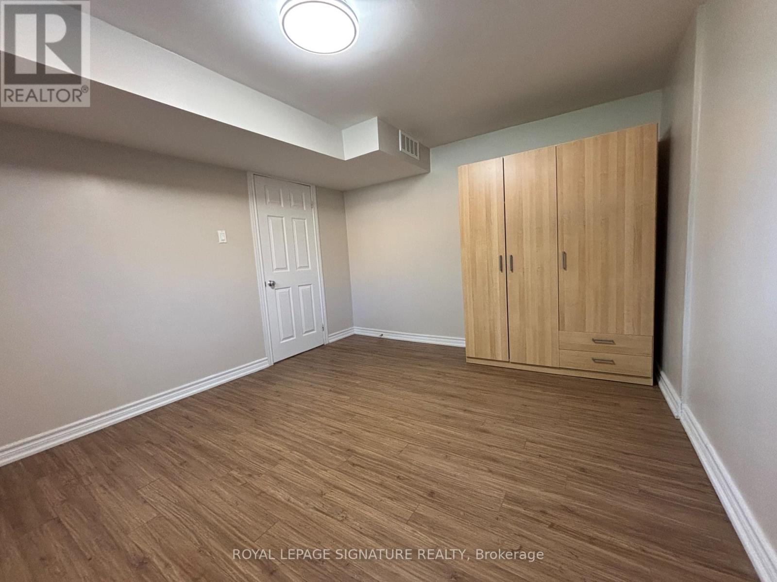 Lower - 145 Sloane Avenue, Toronto, Ontario M4A 2B8 - Photo 8 - C13804440