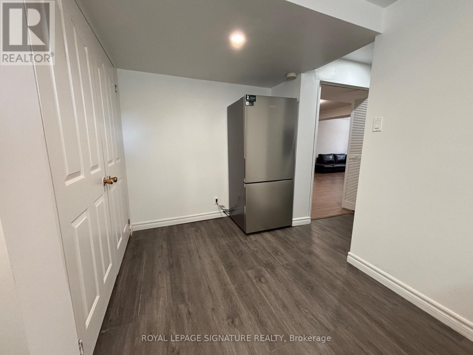 Lower - 145 Sloane Avenue, Toronto, Ontario M4A 2B8 - Photo 7 - C13804440