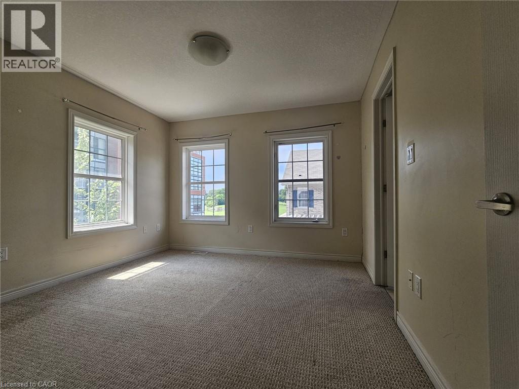 2 Whitehaven Lane, Kitchener, Ontario  N2H 0B3 - Photo 4 - 40845290