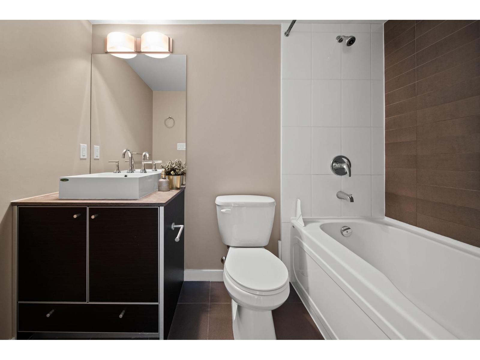 909 9981 Whalley Boulevard, Surrey, British Columbia  V3T 0G6 - Photo 9 - R3168772