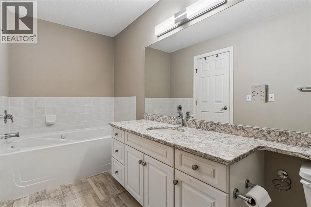 16 Varsity Estates Gardens NW, Calgary, Alberta  T3A 5M9 - Photo 17 - A2343427