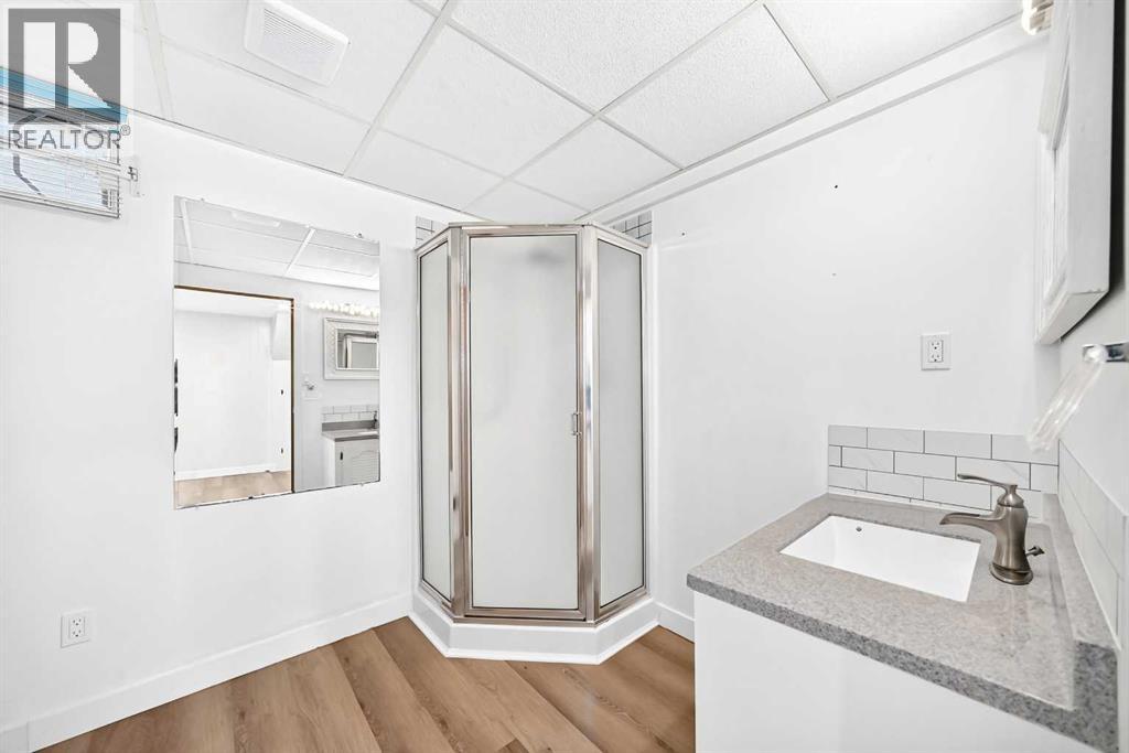 5712 Lakeview Drive SW, Calgary, Alberta  T3E 5S4 - Photo 34 - A2347616