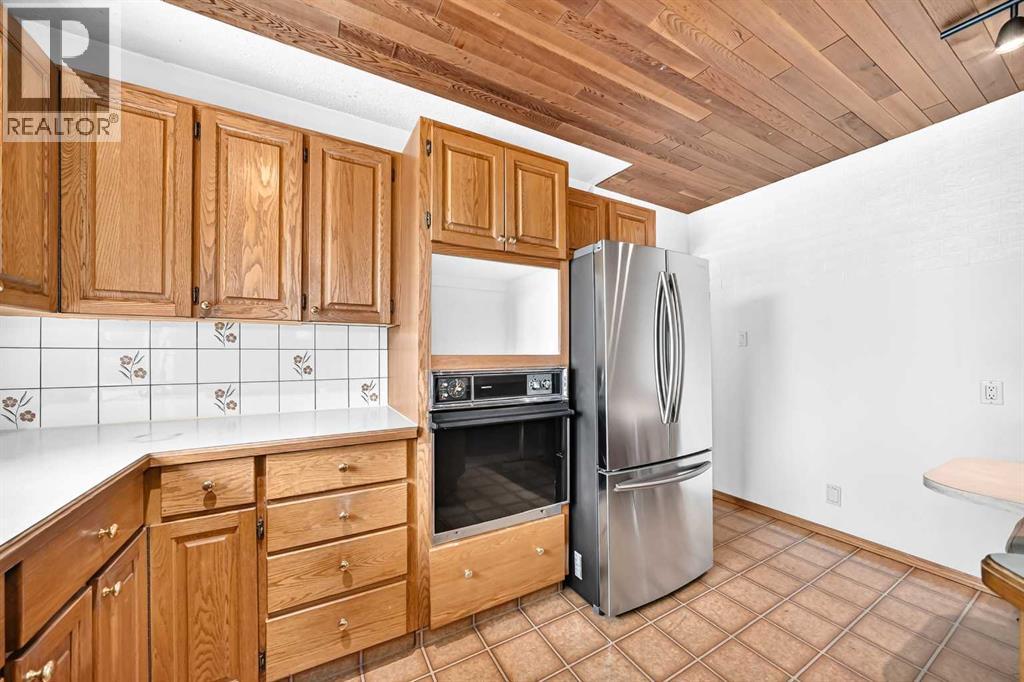 5712 Lakeview Drive SW, Calgary, Alberta  T3E 5S4 - Photo 6 - A2347616