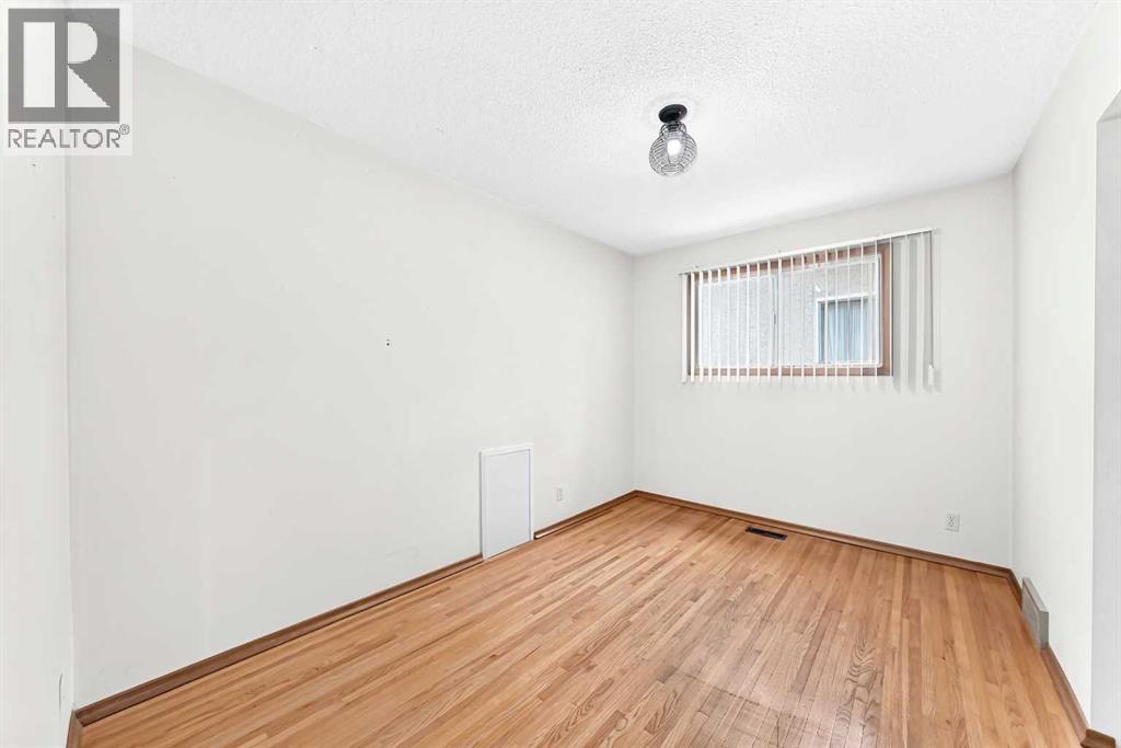 5712 Lakeview Drive SW, Calgary, Alberta  T3E 5S4 - Photo 24 - A2347616