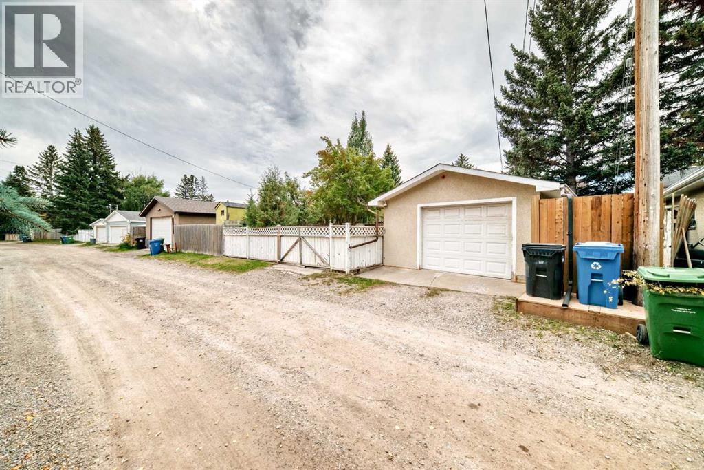 5712 Lakeview Drive SW, Calgary, Alberta  T3E 5S4 - Photo 48 - A2347616