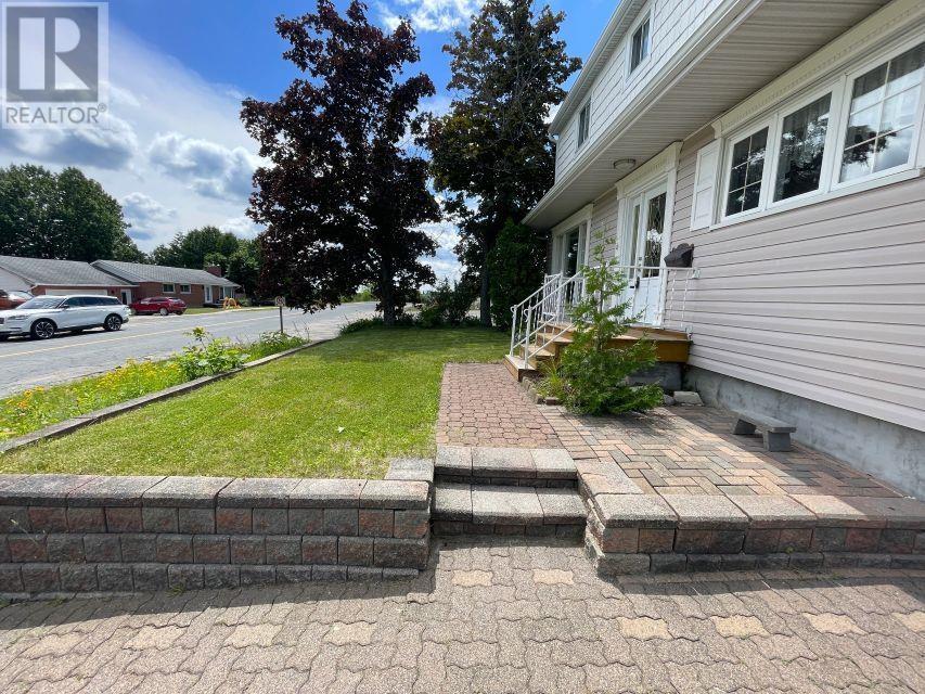 66 Dieppe Ave, Elliot Lake, Ontario  P5A 1H3 - Photo 34 - SM262671
