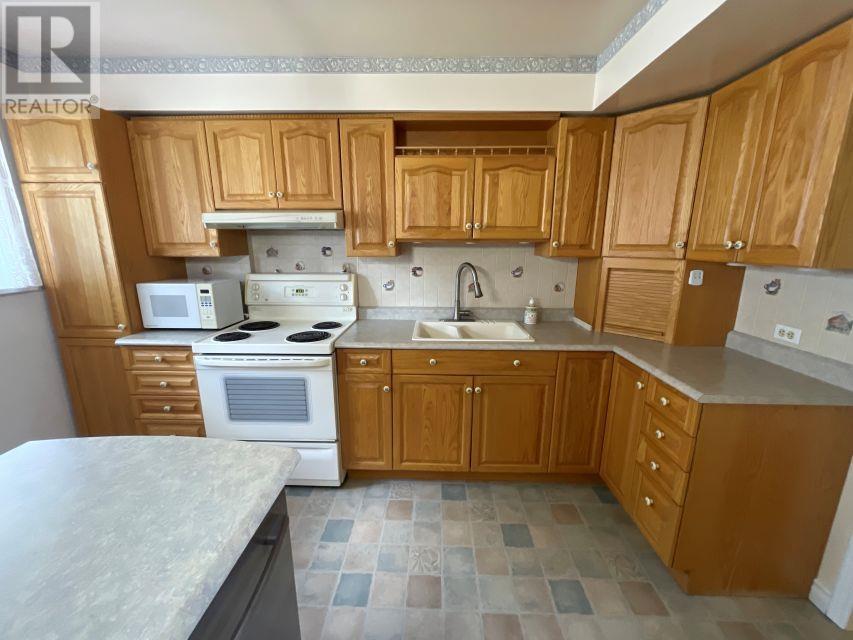 66 Dieppe Ave, Elliot Lake, Ontario  P5A 1H3 - Photo 8 - SM262671