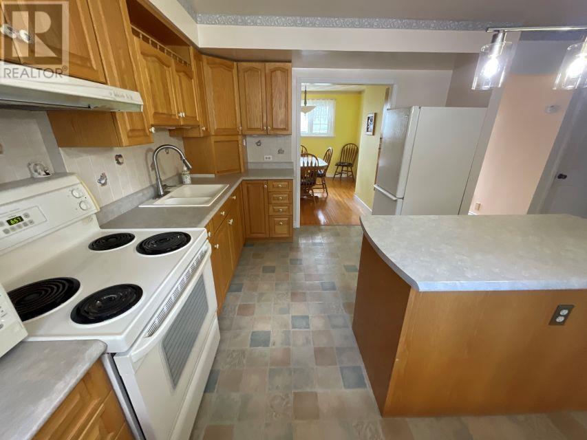 66 Dieppe Ave, Elliot Lake, Ontario  P5A 1H3 - Photo 9 - SM262671