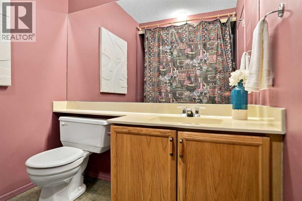 2820 Signal Hill Drive SW, Calgary, Alberta  T3H 2L9 - Photo 18 - A2341469