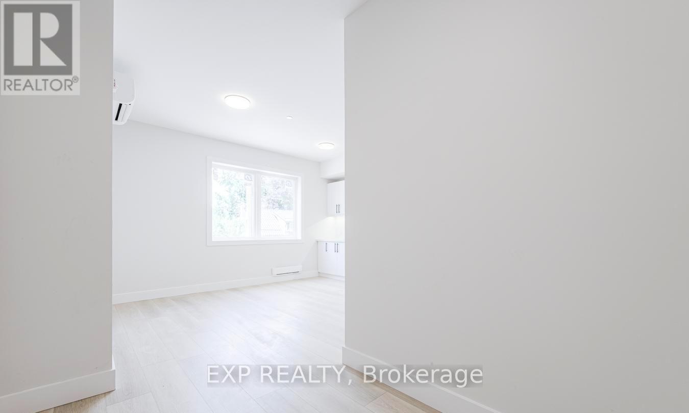 304 - 145 Clapperton Street, Barrie, Ontario  L4M 3G3 - Photo 9 - S13578350
