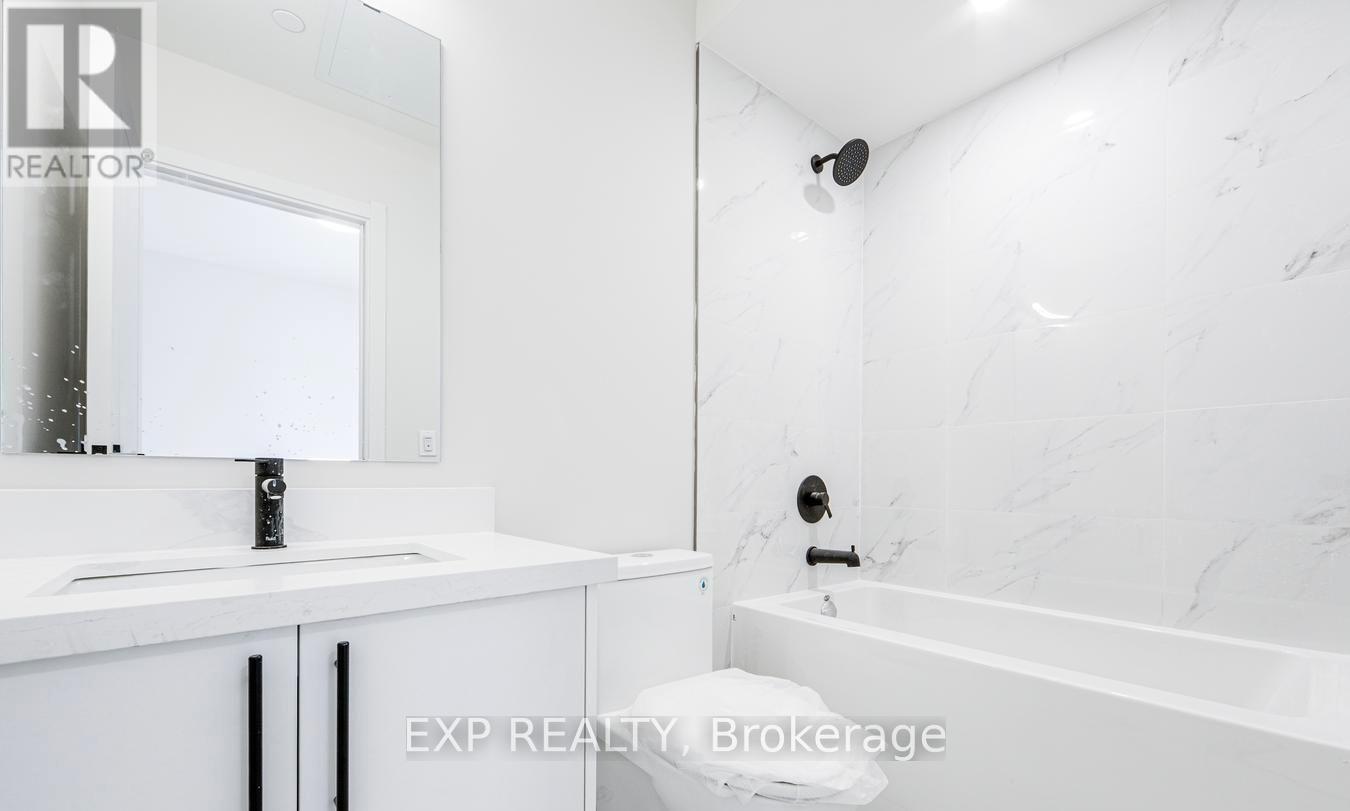304 - 145 Clapperton Street, Barrie, Ontario  L4M 3G3 - Photo 15 - S13578350