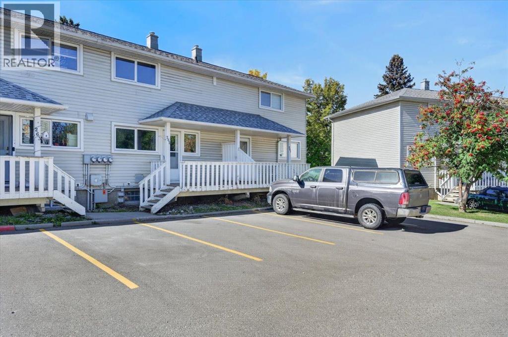 262 Killarney Glen Court SW, Calgary, Alberta  T3E 2P3 - Photo 3 - A2346654