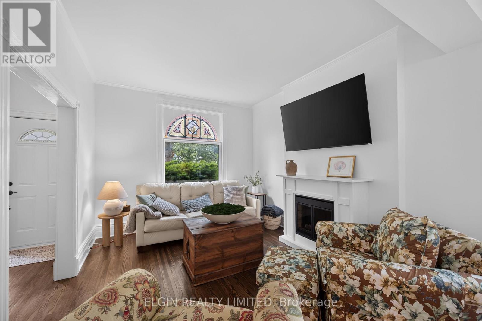 25 Locust Street, St. Thomas, Ontario  N5R 2C2 - Photo 3 - X13485300