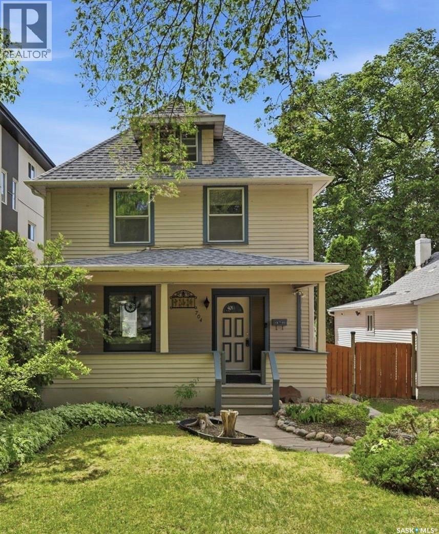 704 Mcpherson AVENUE, Saskatoon, Saskatchewan
