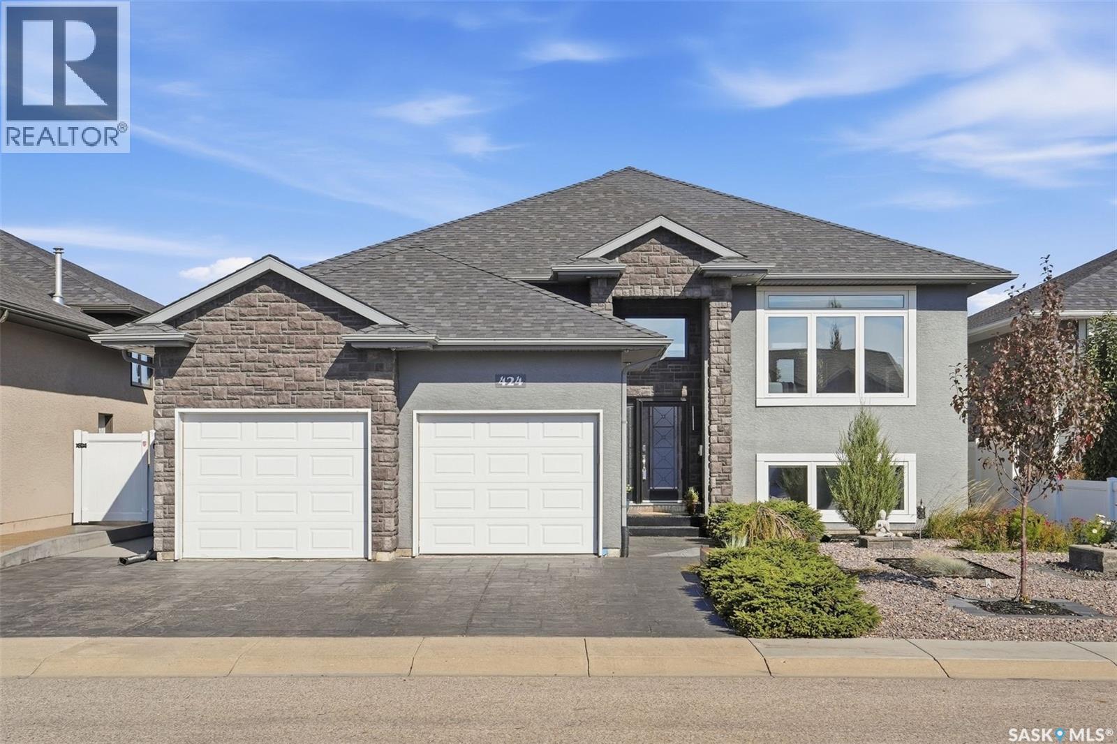 424 Faldo CRESCENT, Warman, Saskatchewan