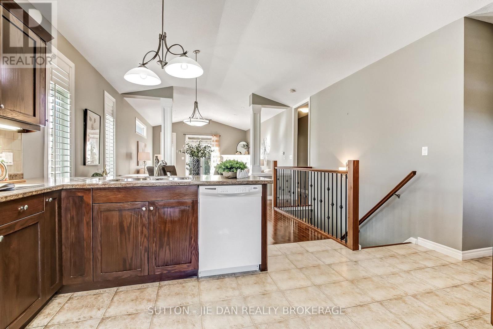 865 Cutross Avenue, London North, Ontario  N6G 5P3 - Photo 8 - X13825020