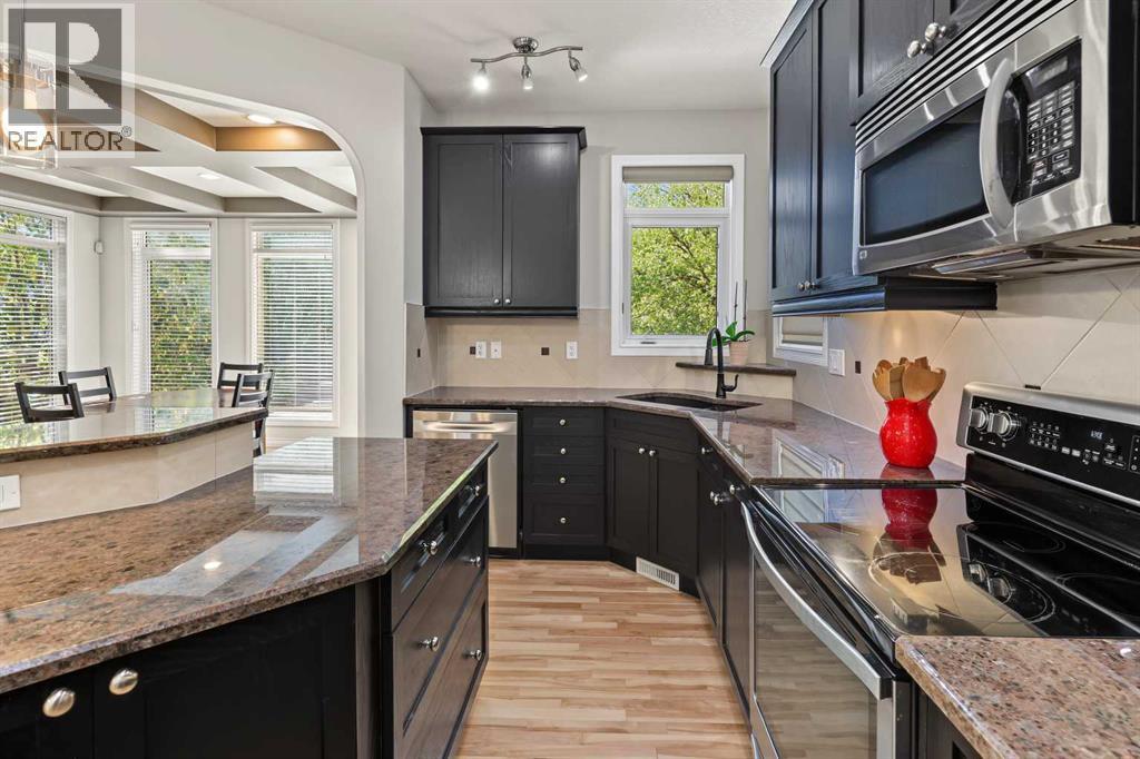 45 Royal Oak Manor NW, Calgary, Alberta  T3G 5L6 - Photo 4 - A2347413