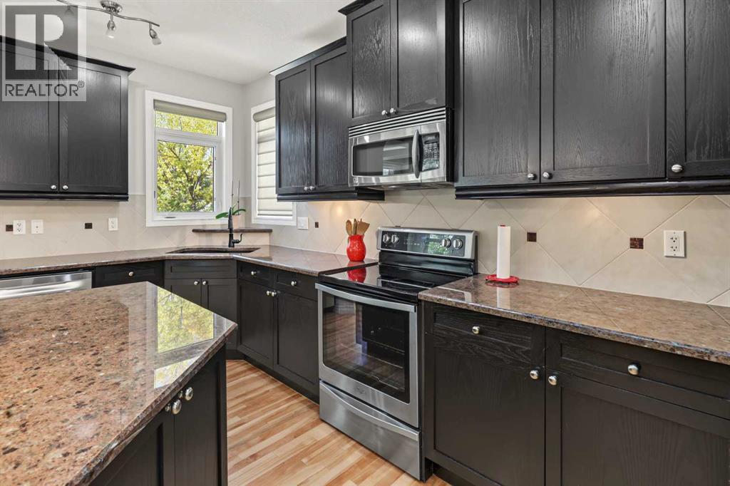 45 Royal Oak Manor NW, Calgary, Alberta  T3G 5L6 - Photo 3 - A2347413