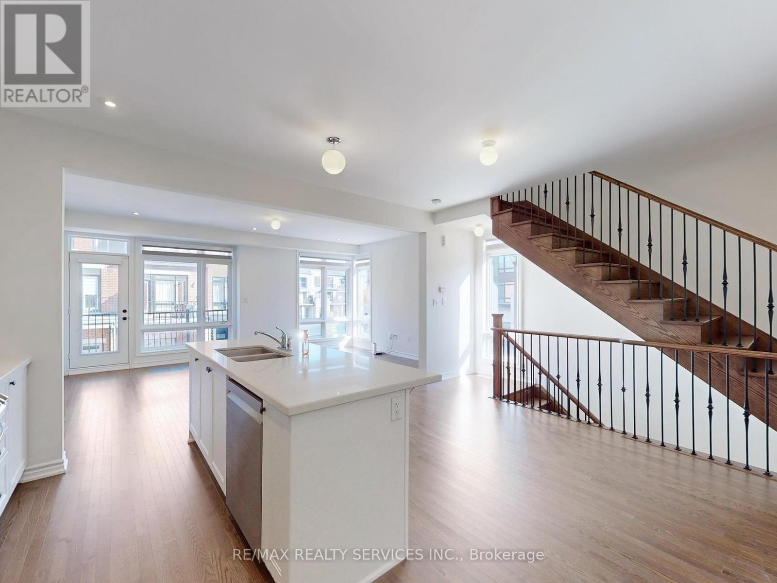513 Littlewood Lane, Ajax, Ontario  L1S 0H1 - Photo 21 - E13578364