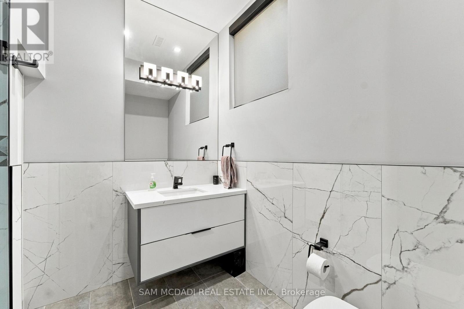 112 Elton Park Road, Oakville, Ontario  L6J 4C1 - Photo 13 - W13815622