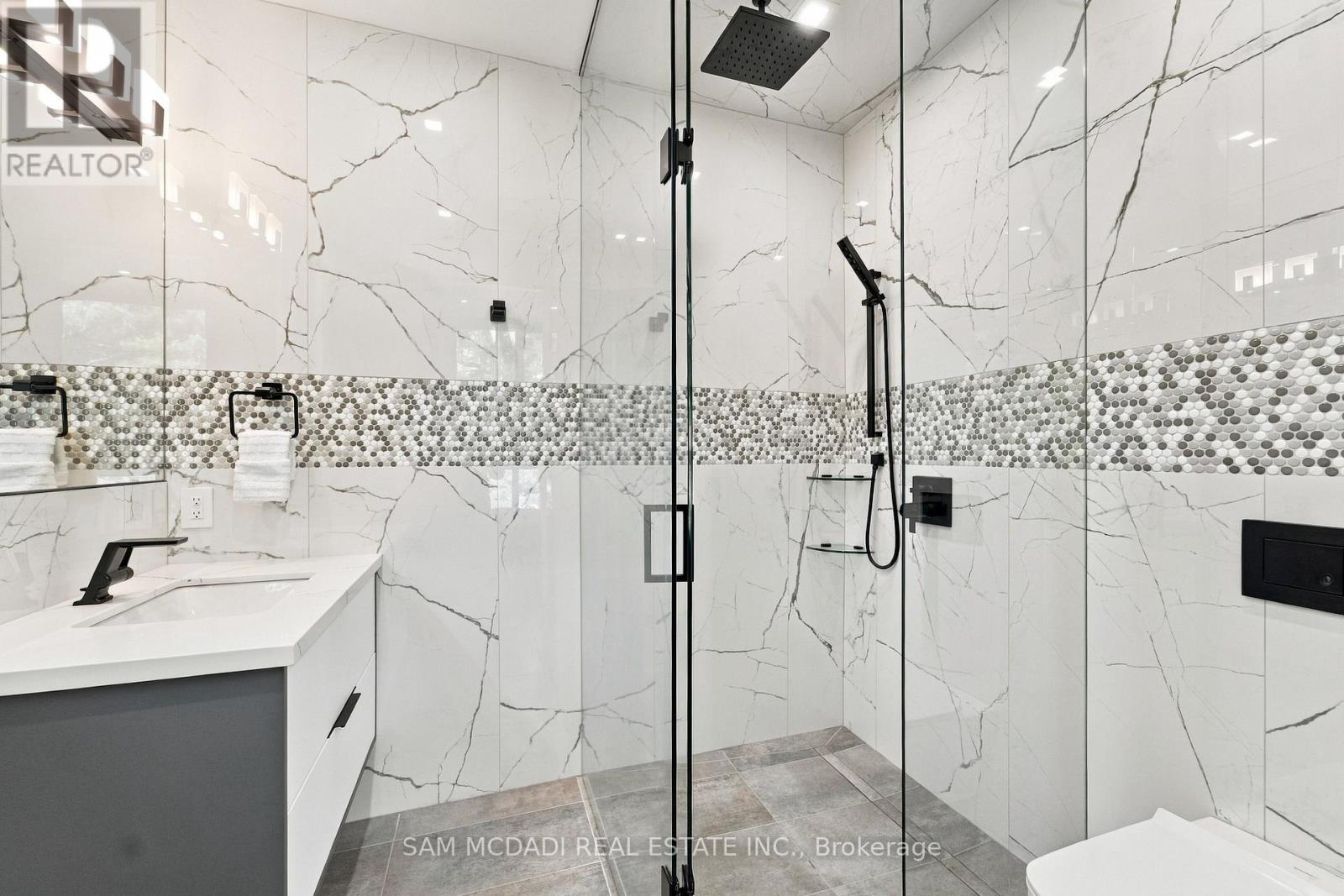 112 Elton Park Road, Oakville, Ontario  L6J 4C1 - Photo 5 - W13815622