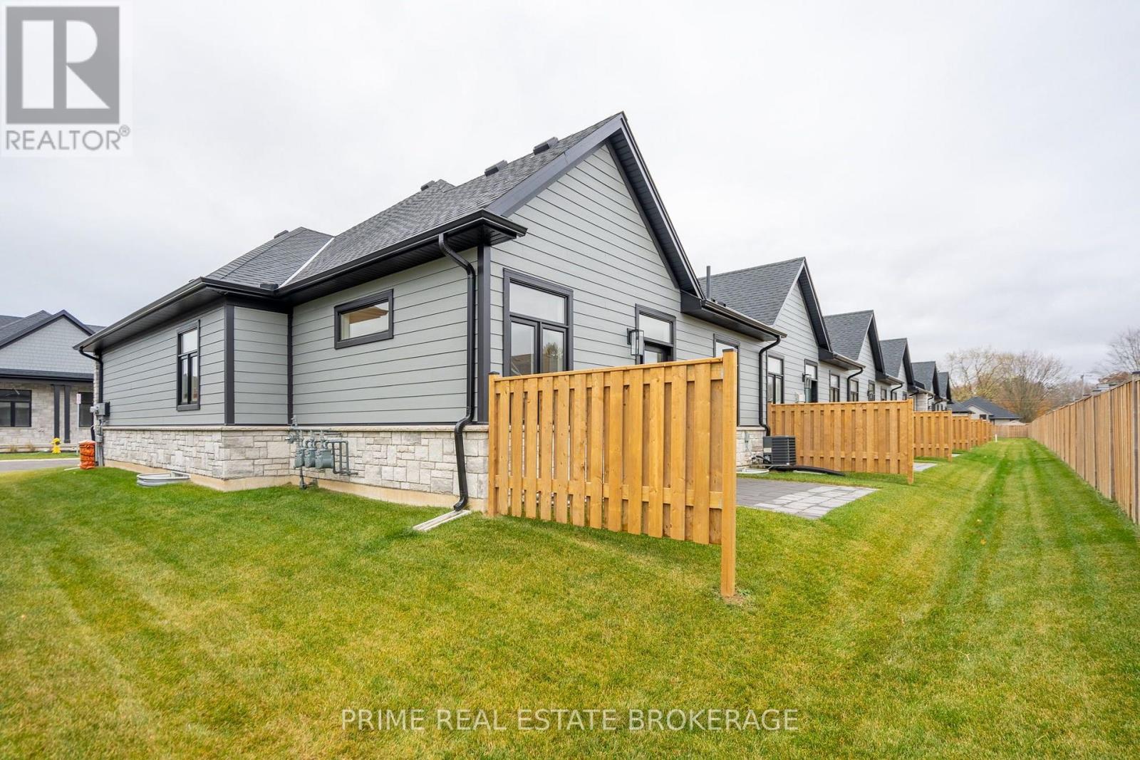 9 - 62 Compass Trail, Central Elgin, Ontario  N5L 0B4 - Photo 37 - X13823972