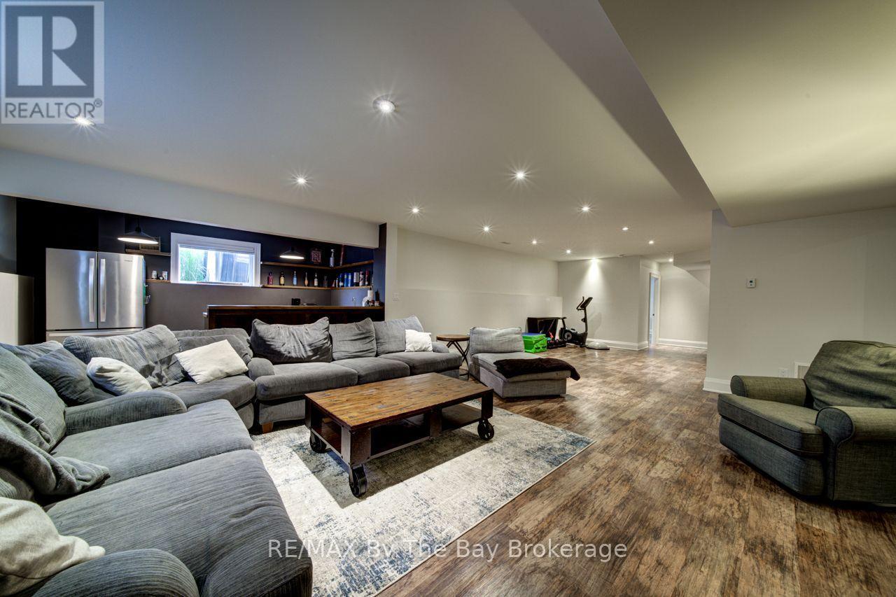 101 Stanley Street, Collingwood, Ontario  L9Y 0G3 - Photo 38 - S13824996