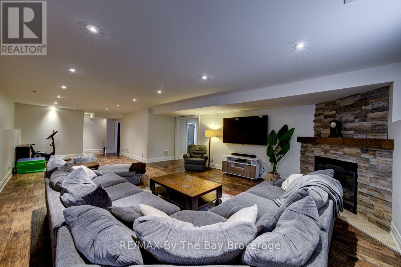 101 Stanley Street, Collingwood, Ontario  L9Y 0G3 - Photo 39 - S13824996