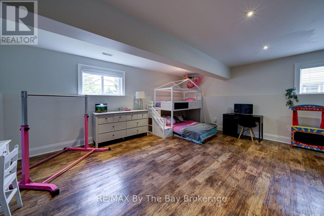 101 Stanley Street, Collingwood, Ontario  L9Y 0G3 - Photo 40 - S13824996