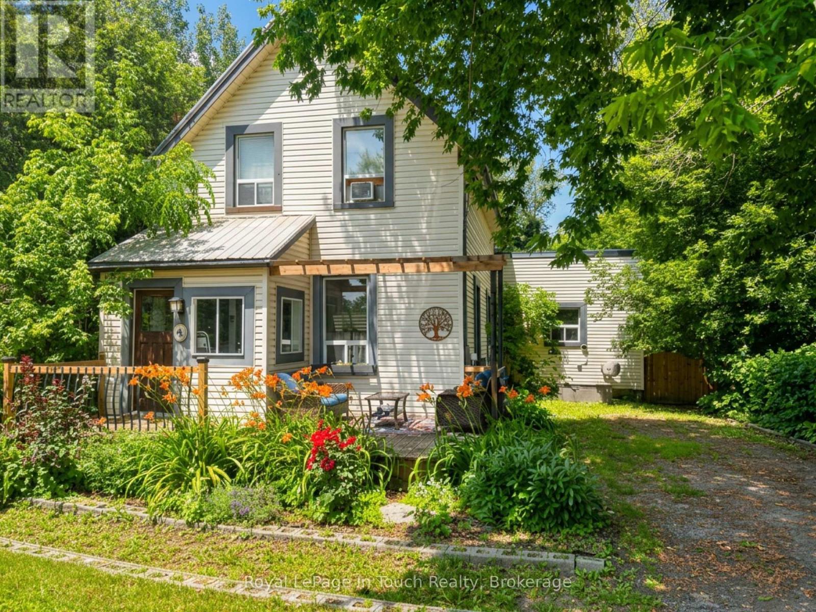 4 GRAY STREET, Severn, Ontario