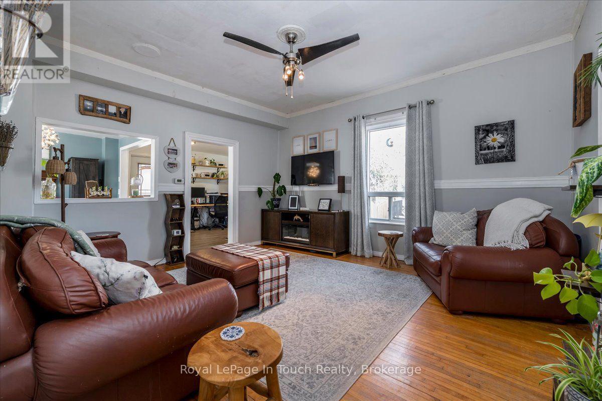 4 Gray Street, Severn, Ontario  L0K 1E0 - Photo 5 - S13825072