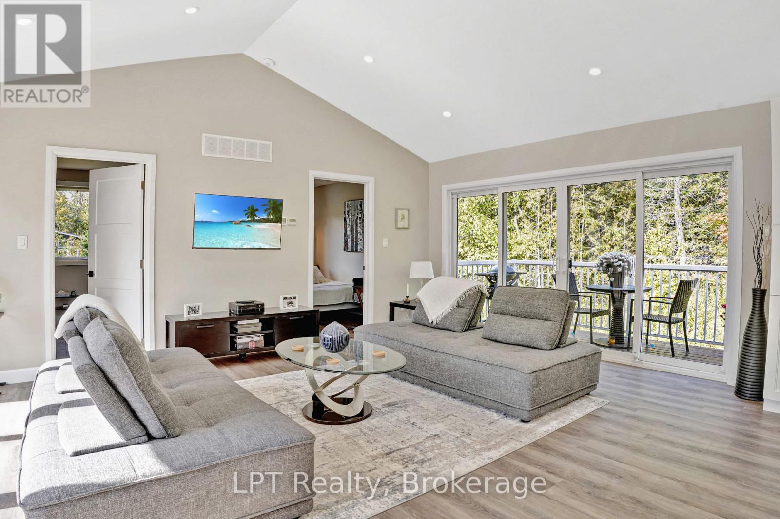 9 12th Avenue, South Bruce Peninsula, Ontario  N0H 2T0 - Photo 16 - X13824814