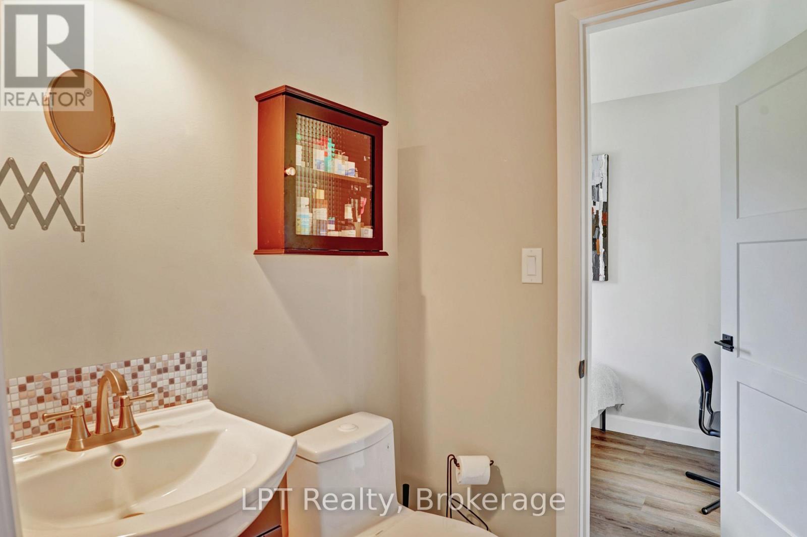 9 12th Avenue, South Bruce Peninsula, Ontario  N0H 2T0 - Photo 23 - X13824814