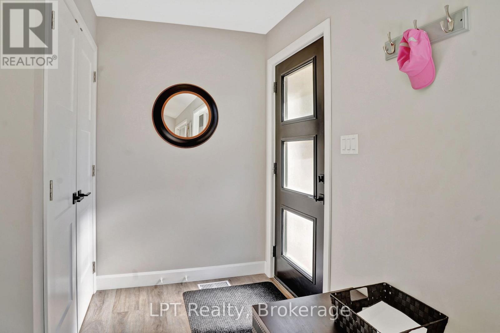 9 12th Avenue, South Bruce Peninsula, Ontario  N0H 2T0 - Photo 8 - X13824814