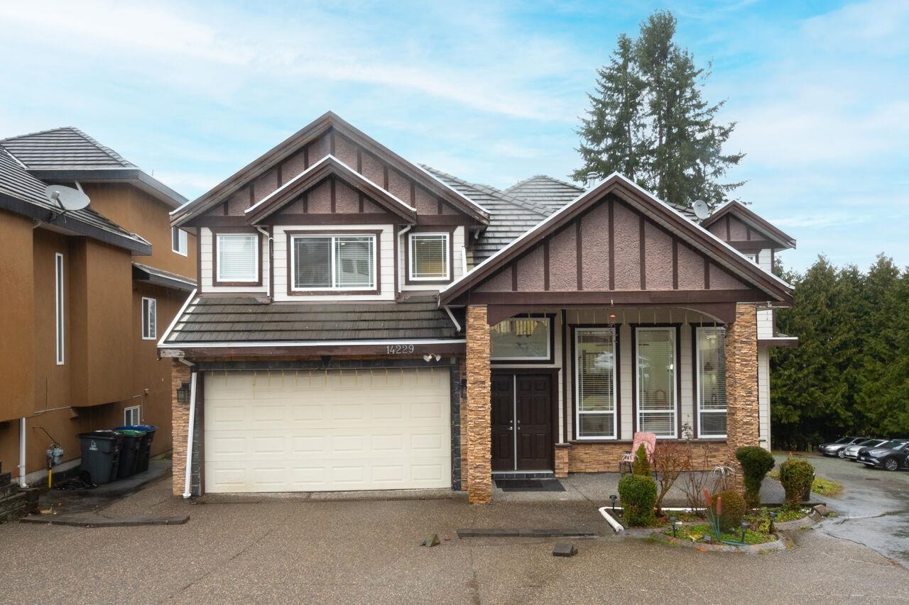 UPPER 14229 114 AVENUE, Surrey, British Columbia