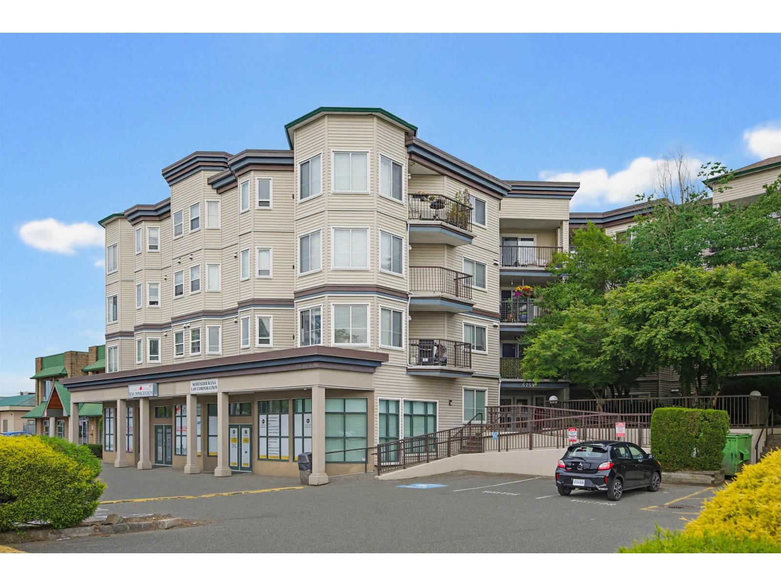 302 5759 GLOVER ROAD, Langley, British Columbia