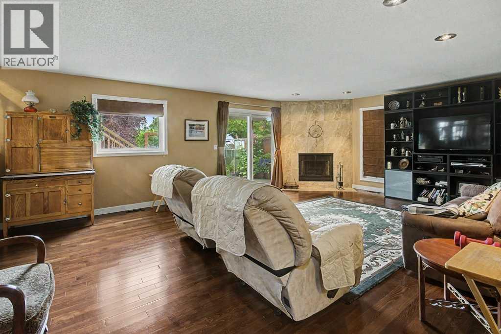 43 Riverside Road SE photo 9