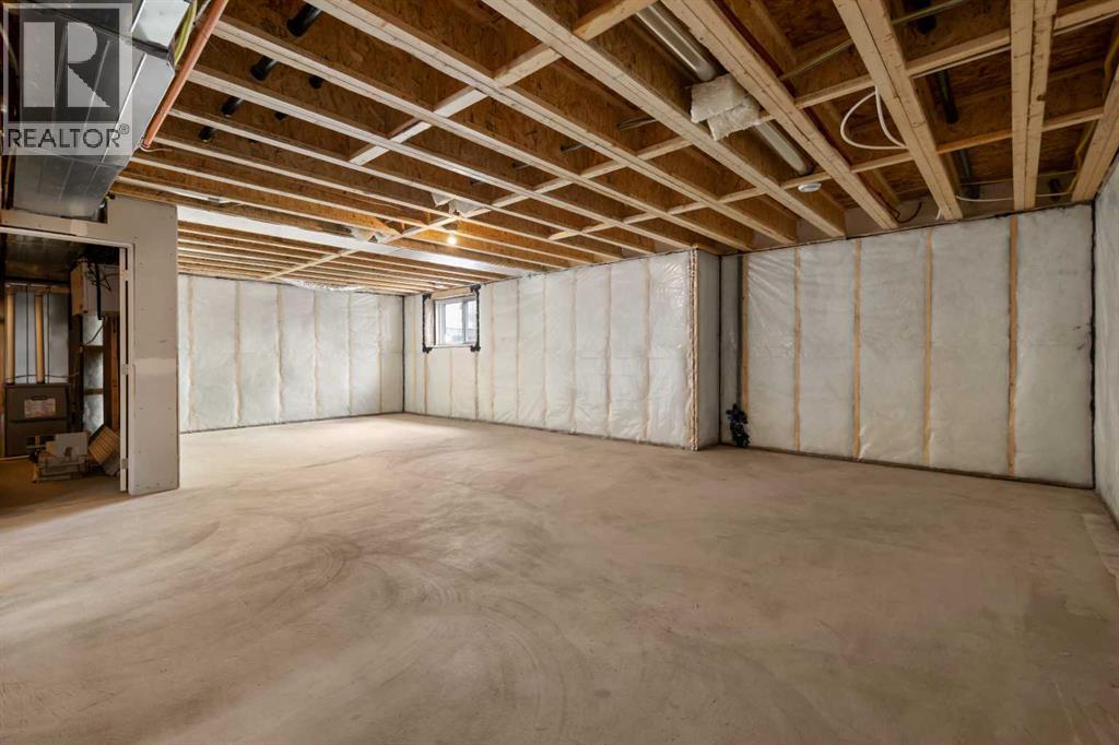 325 Flare Avenue SW photo 23