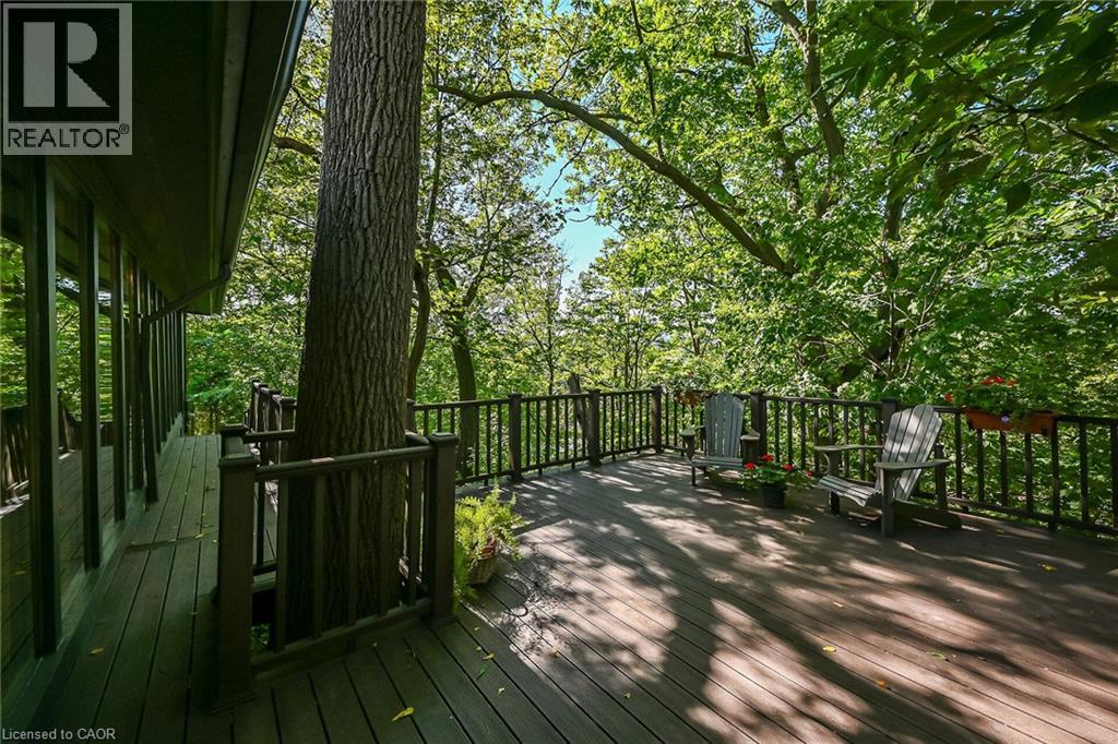 2 Helen Street, Dundas, Ontario  L9H 1N3 - Photo 37 - 40865257