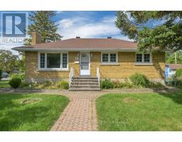 41 CAPILANO DRIVE, Ottawa, Ontario