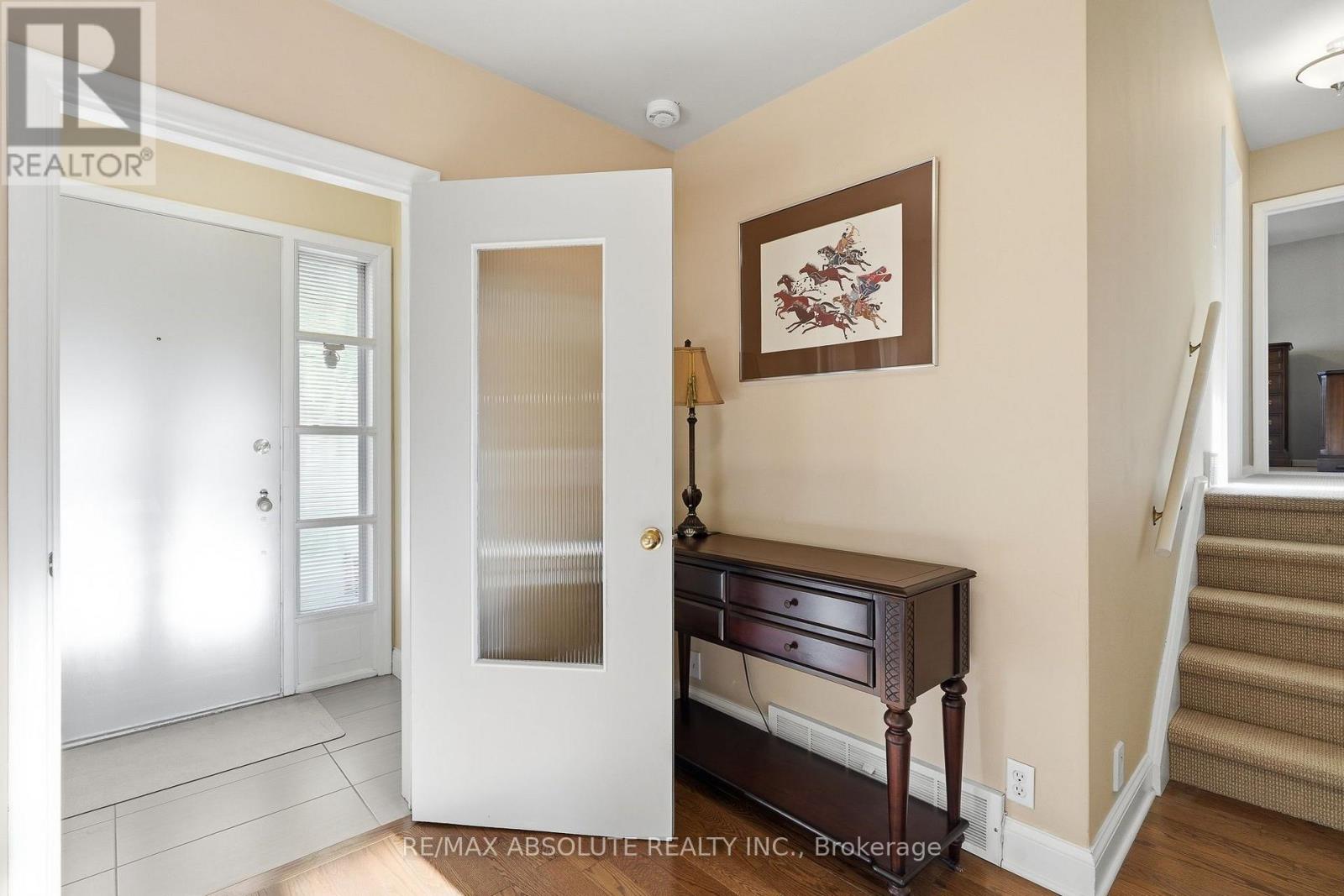 2034 Camrose Street, Ottawa, Ontario  K1G 2N2 - Photo 4 - X13824944